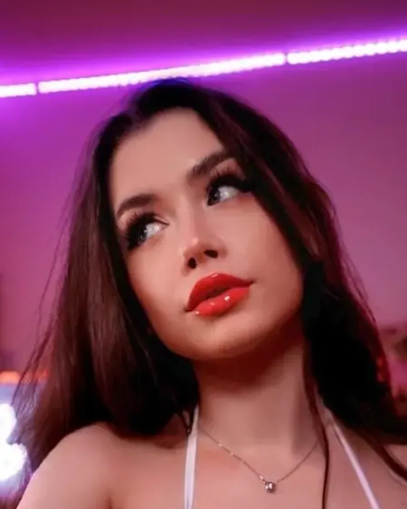 Laurel Jeune 🍅