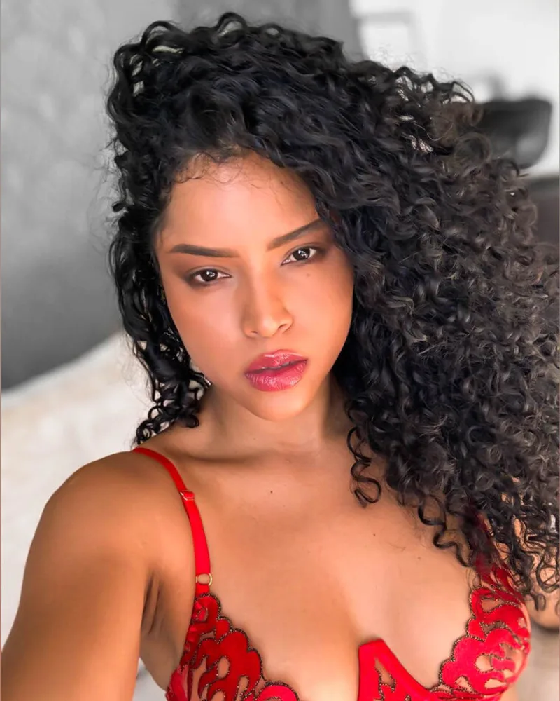 Amara Li🌴