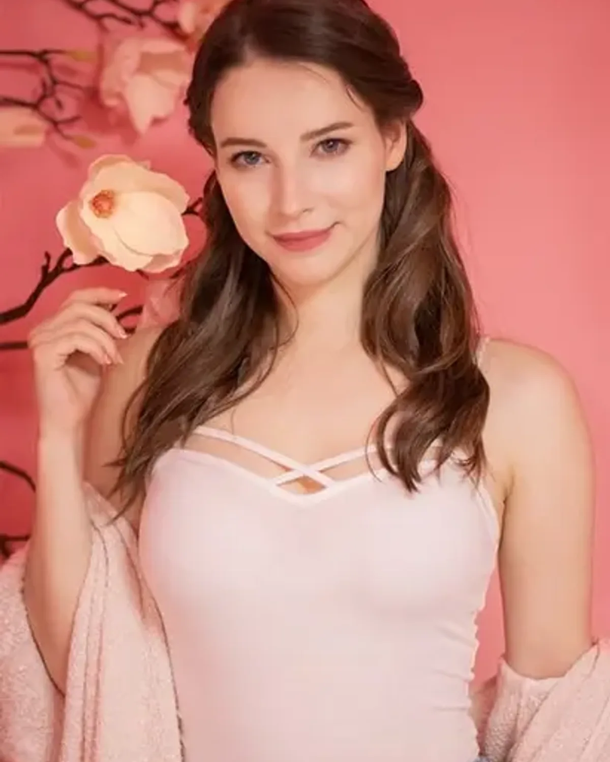 Enji Night OnlyFans photo 1