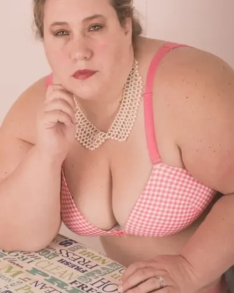 Foxy Rose Fetishes