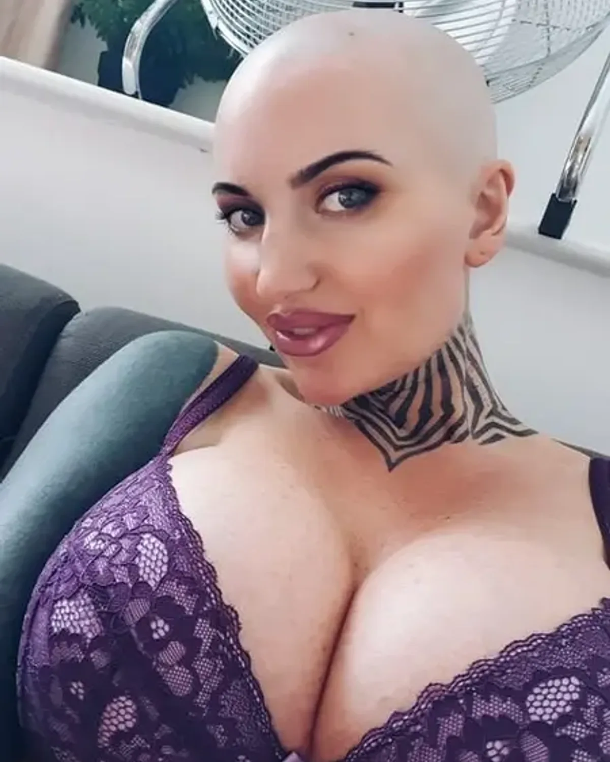 Hayley Hazard OnlyFans photo 1