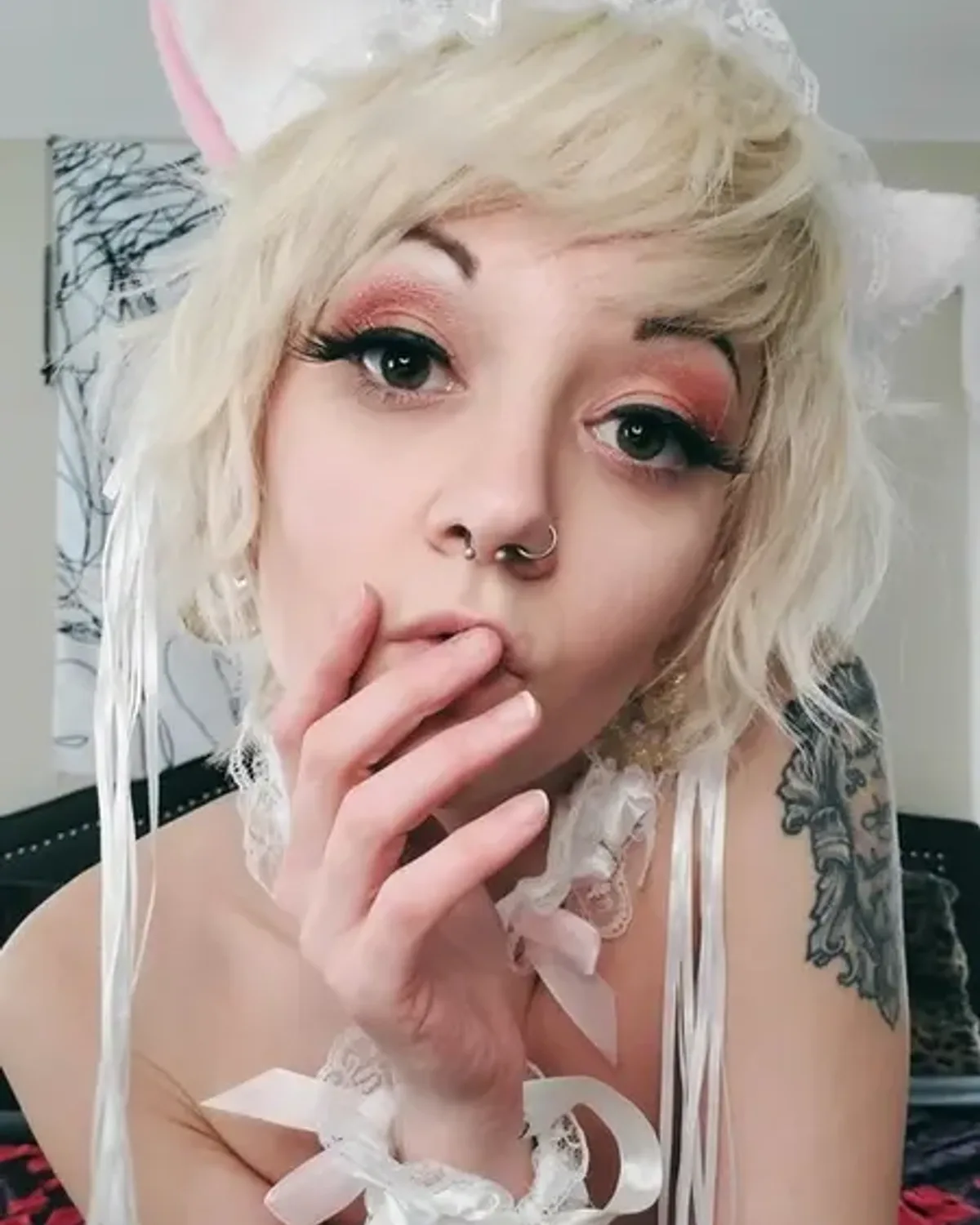 Naomi Vylit (free) OnlyFans photo 1