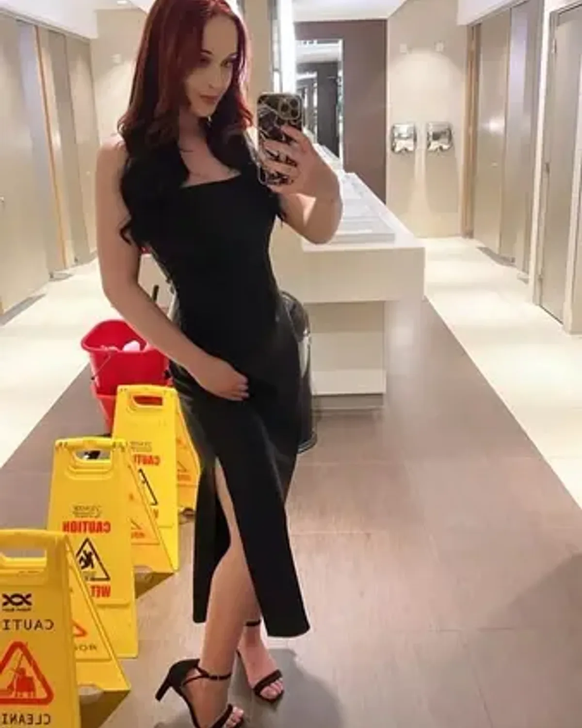 🍭ellie Louise 🍭 OnlyFans photo 1
