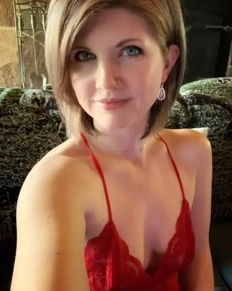 Housewife Ginger