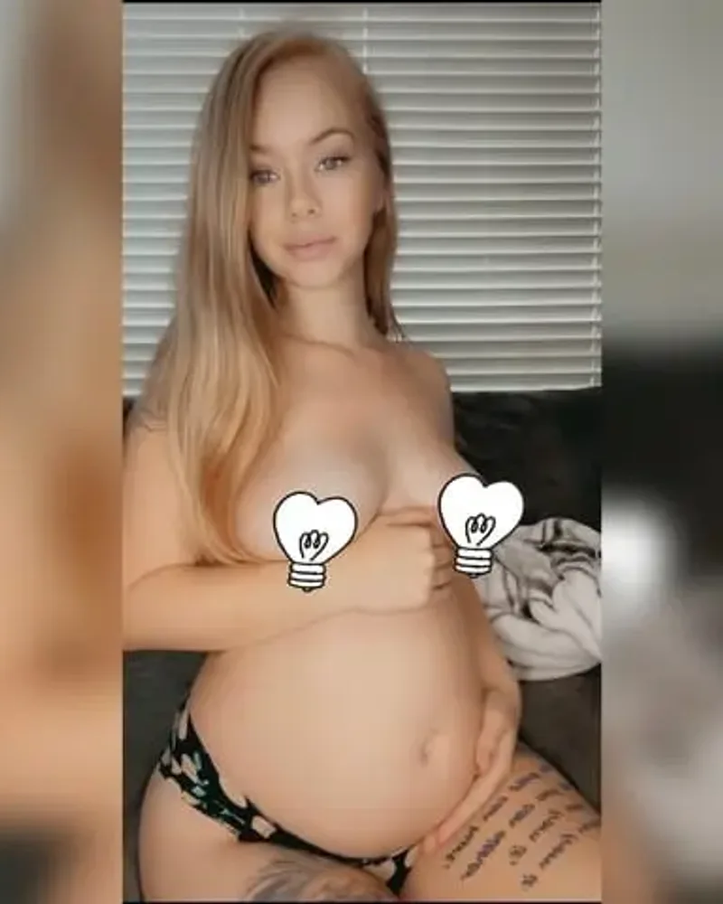 🤰🏼 Pregnant Carly 😈