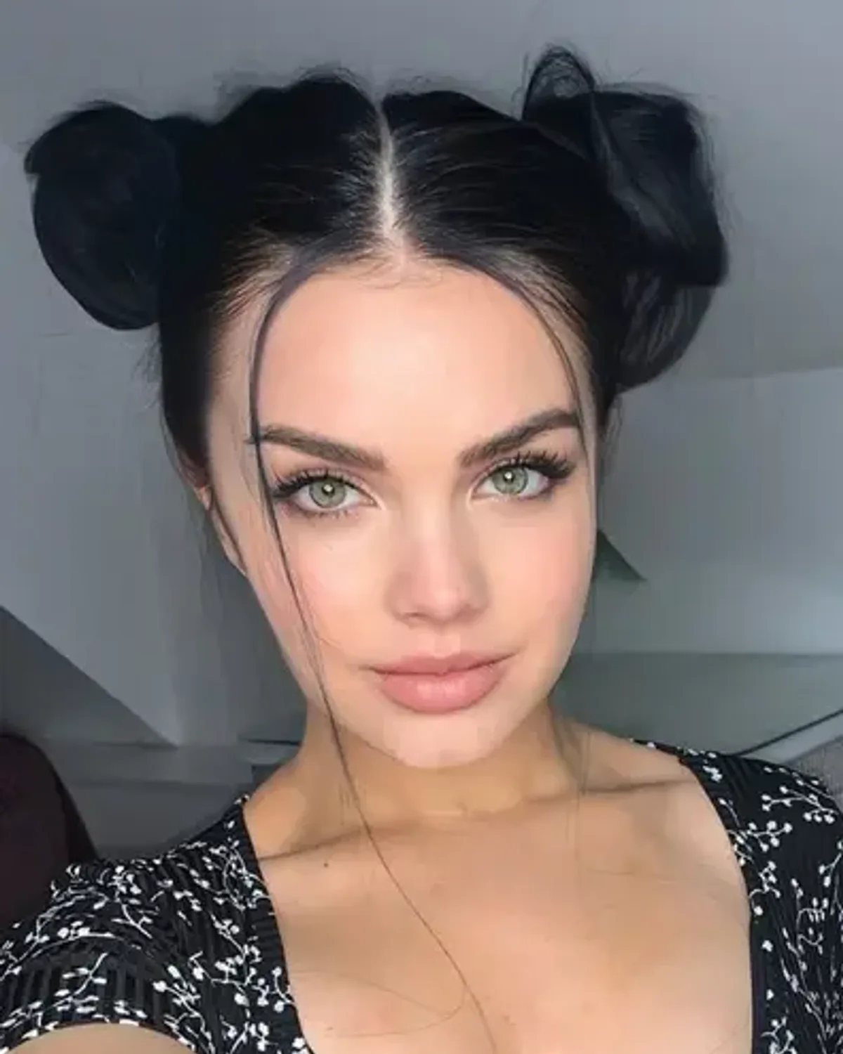 Angelic Alena πΊπ¦π OnlyFans photo 1