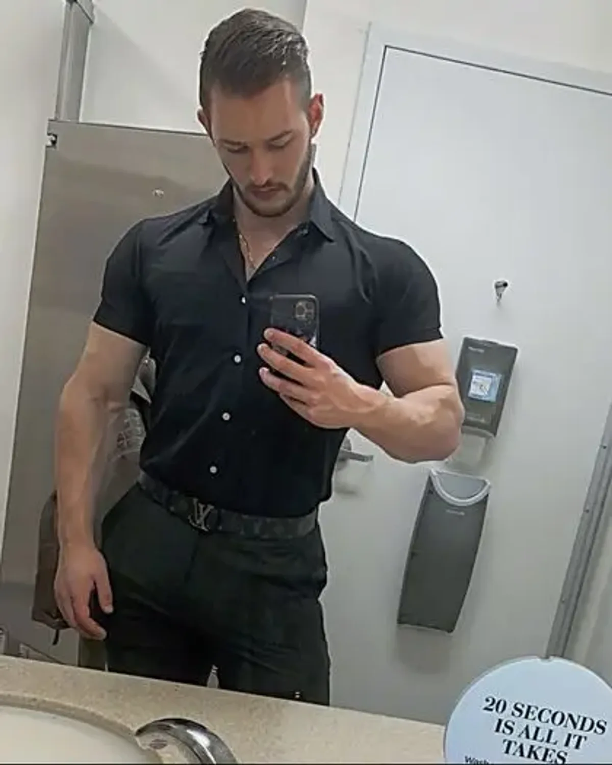Max K Free OnlyFans photo 1