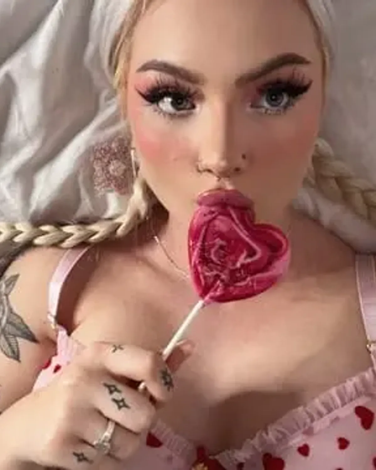 Lowri Rose OnlyFans photo 1