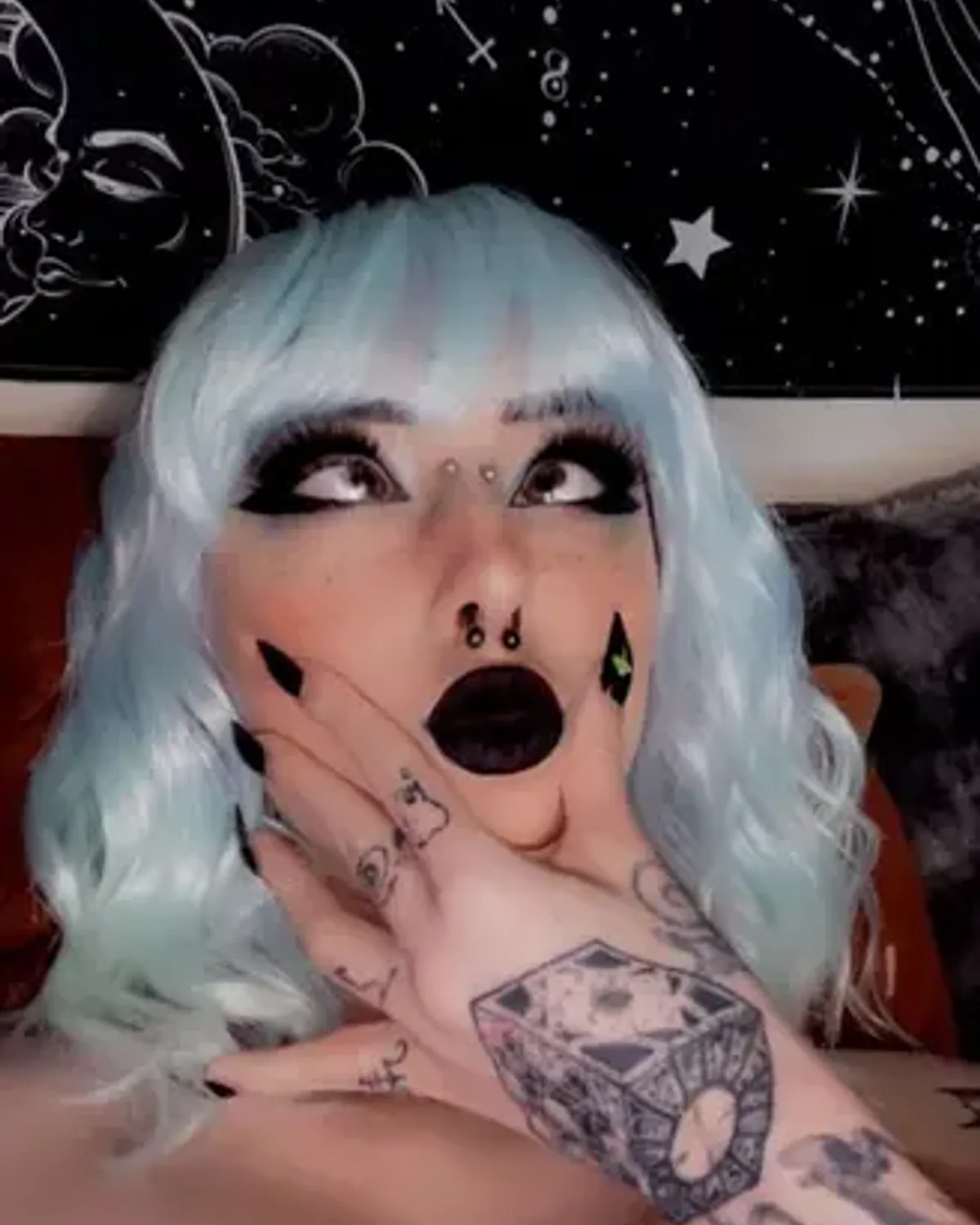 Goth M0mmy Lilli OnlyFans photo 1