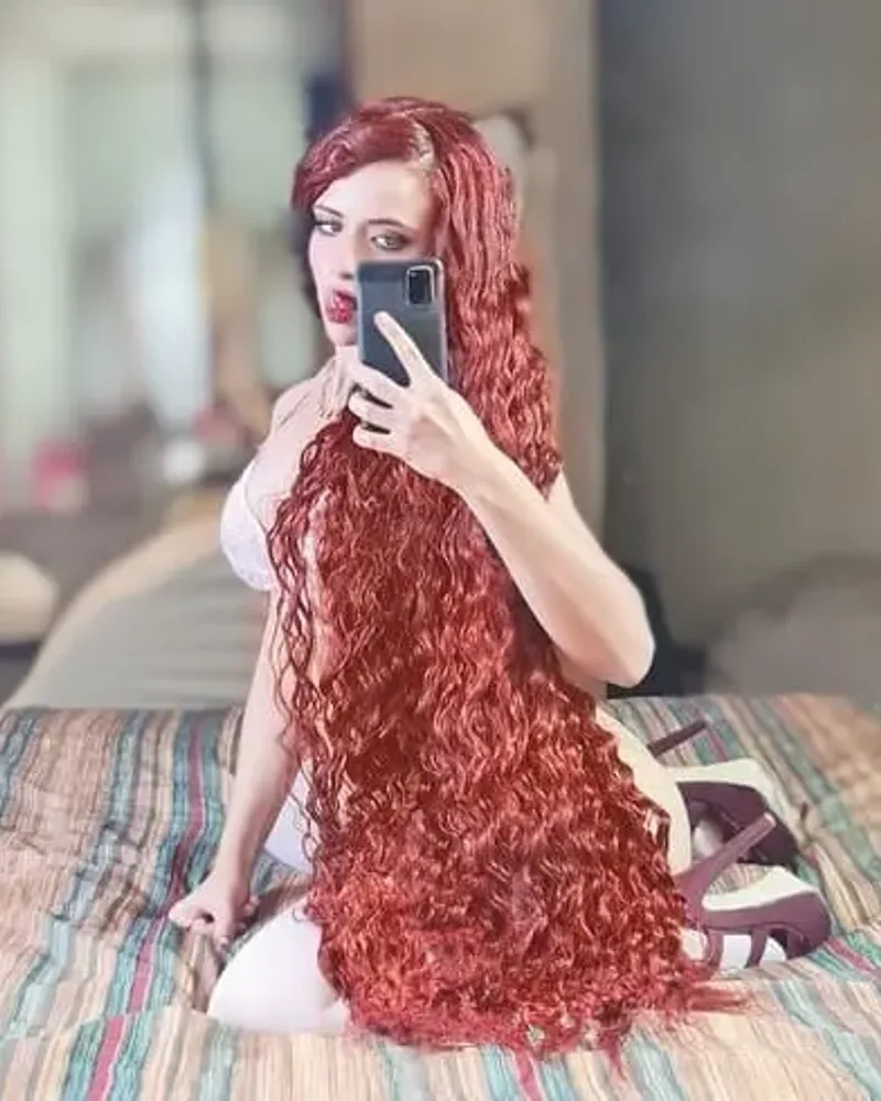Bella Dueñas