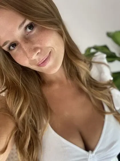Anastasia 🖤 ON HIATUS