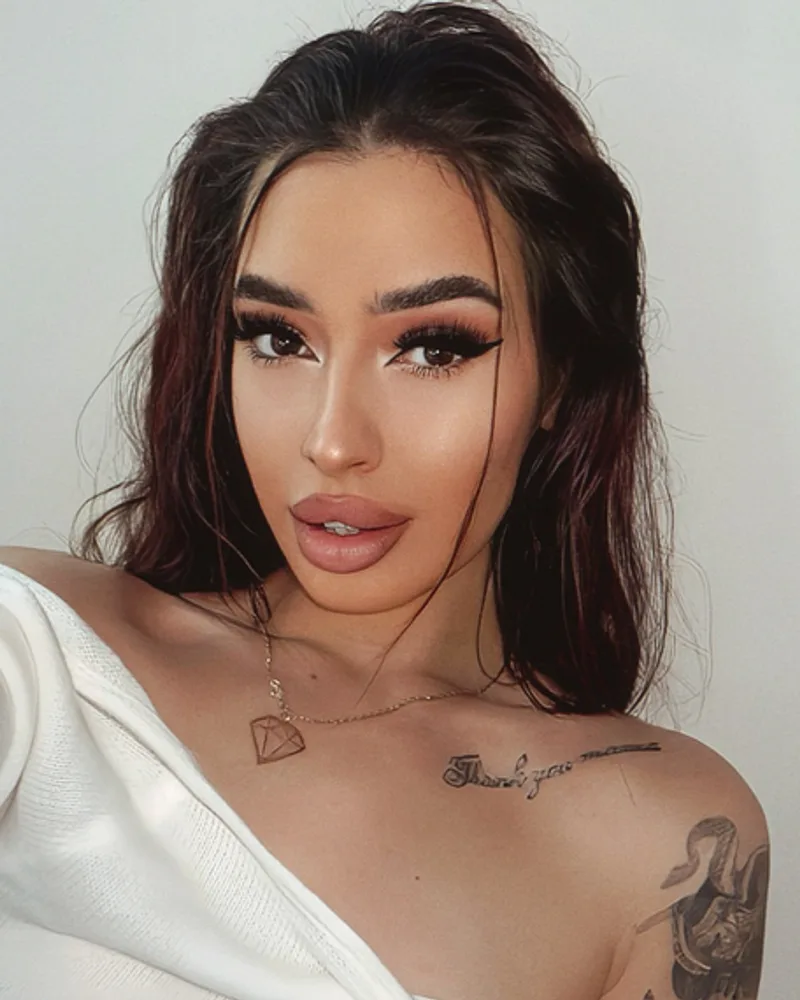 Arinana Gray