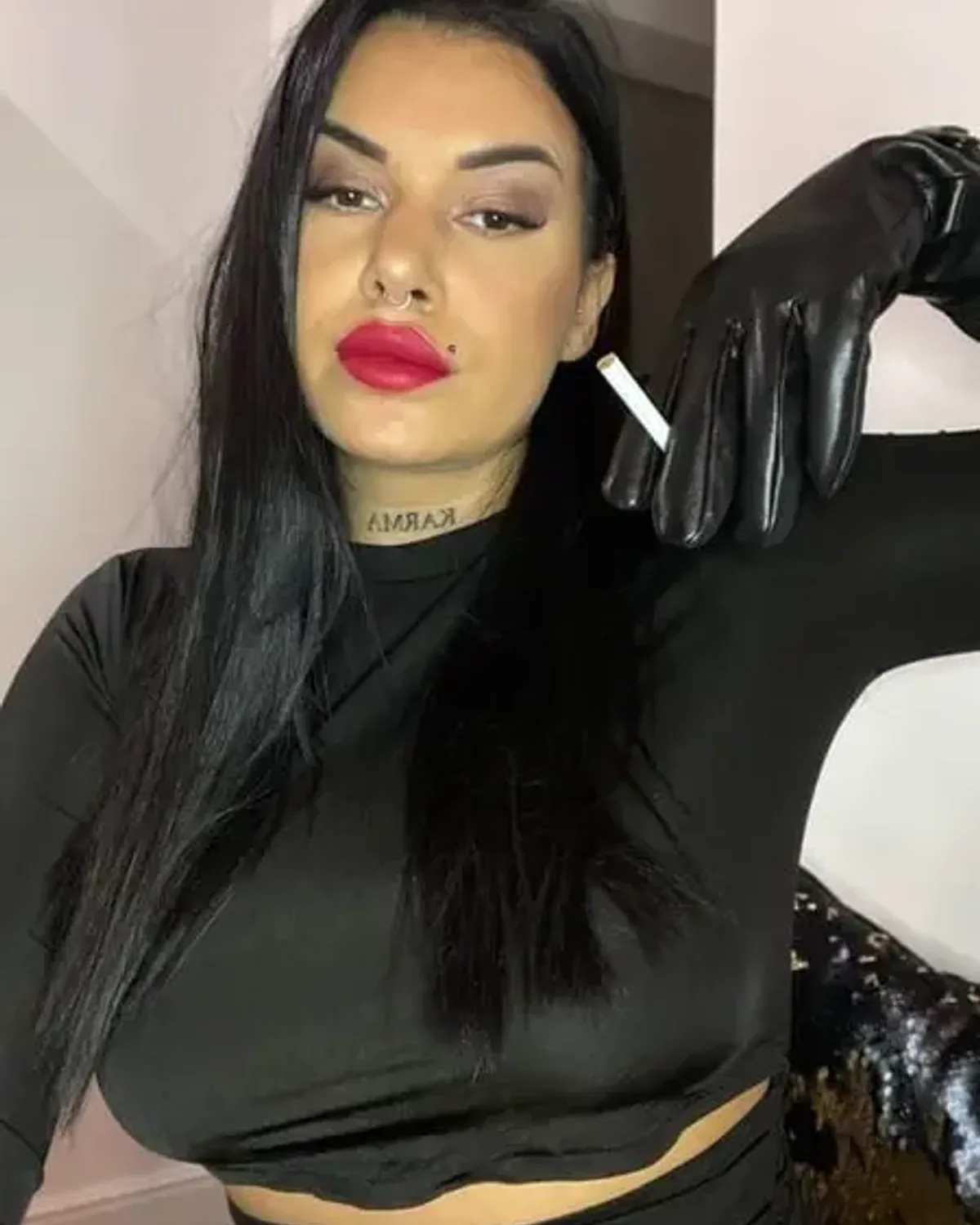Smokingfetishkate OnlyFans photo 1