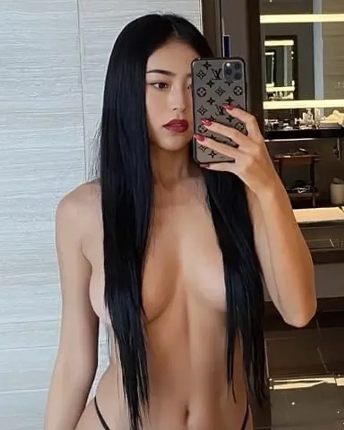 RINA TOEDA OnlyFans photo 1