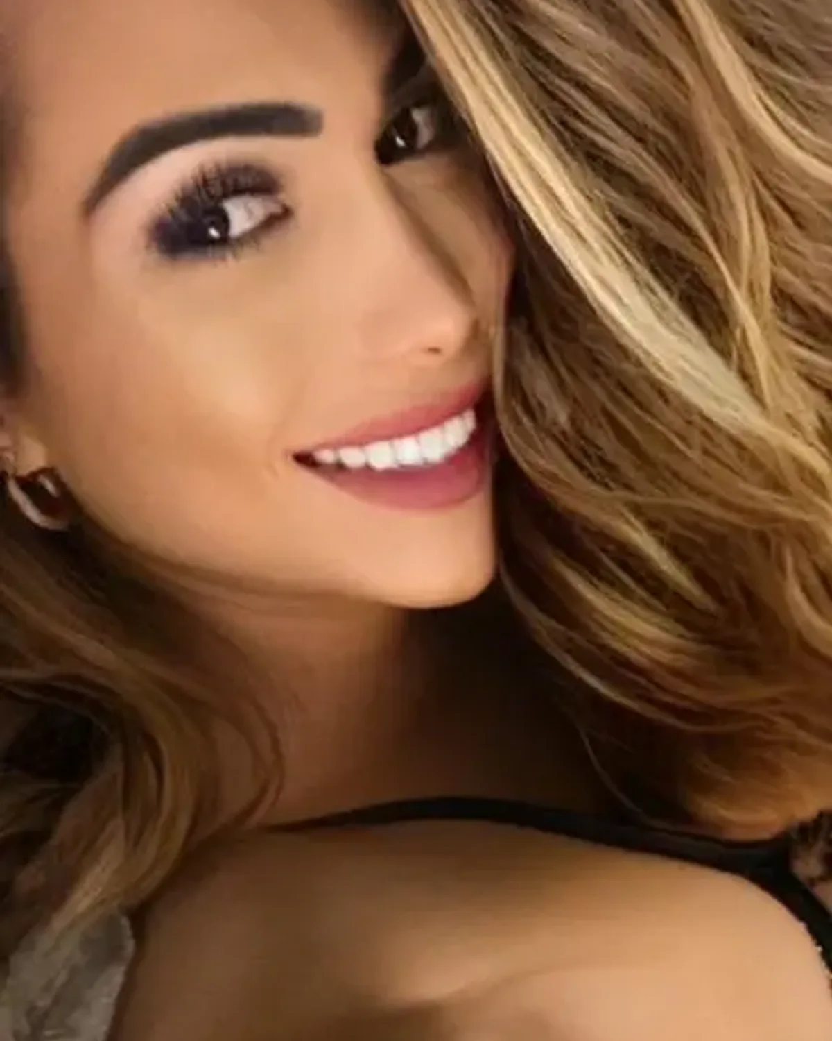 Nina La Vera OnlyFans photo 1