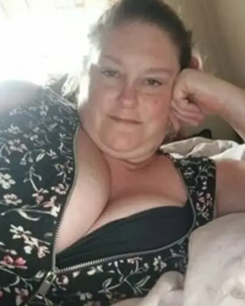 Halifax 🔥 Hottie