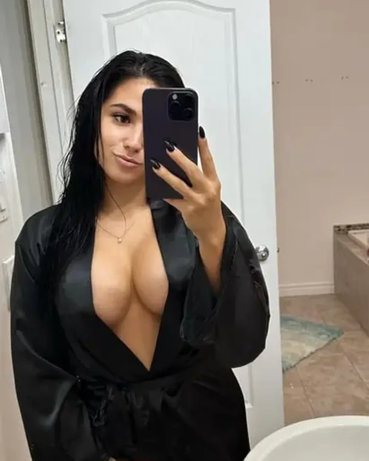 Émilie Bérubé 💋 OnlyFans photo 1
