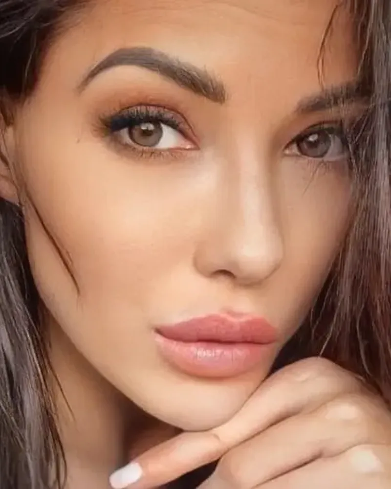 Alexa Tomas 🌹