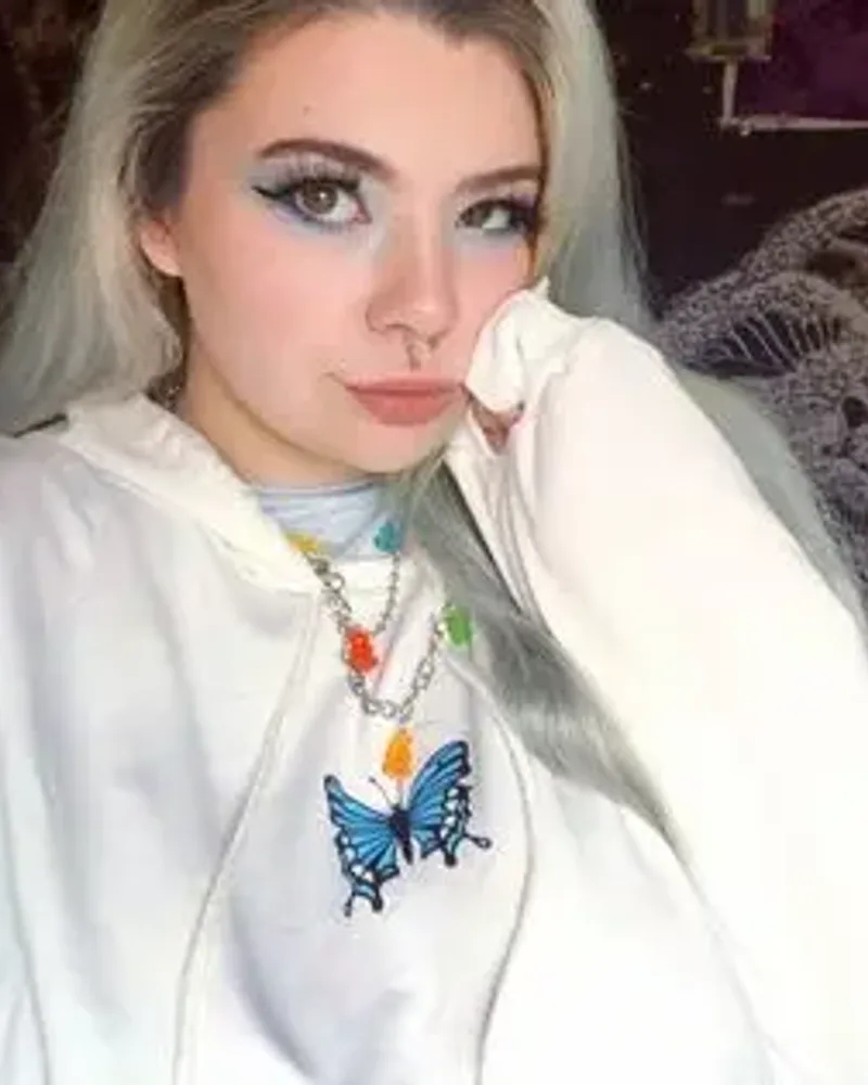 Libby Dara