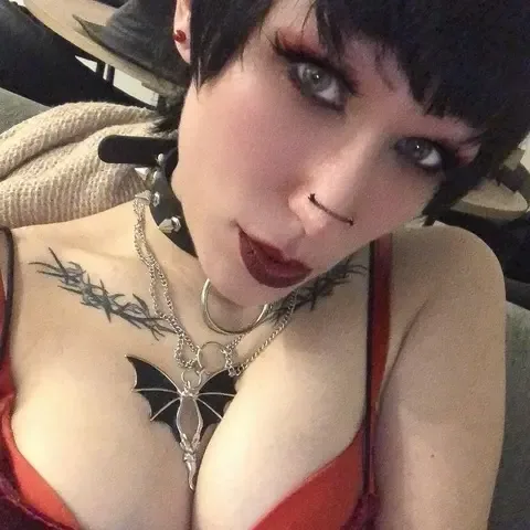 alicexatrocity