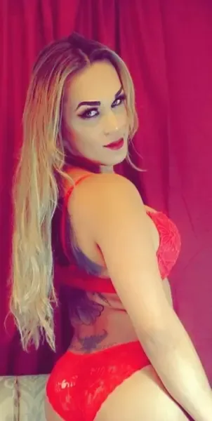 ashleyzuniga09