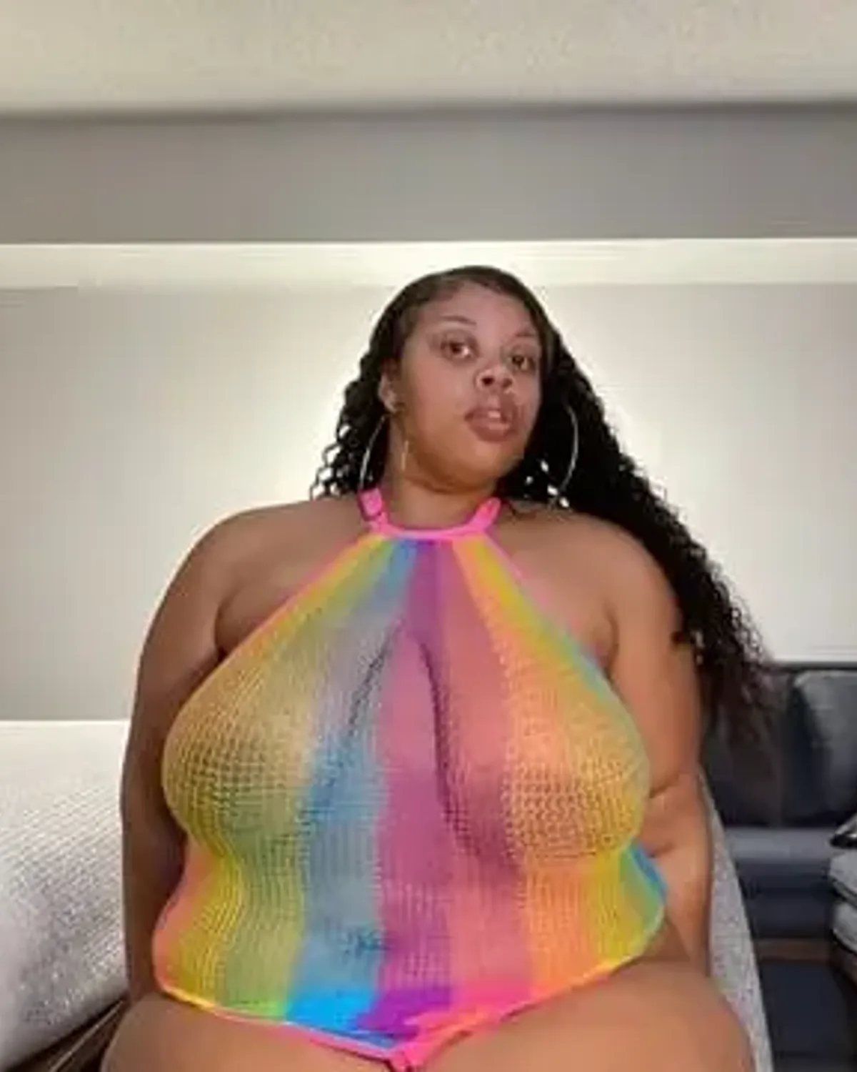 LOOKIN 4 A BOYF πππ½π₯ OnlyFans photo 1
