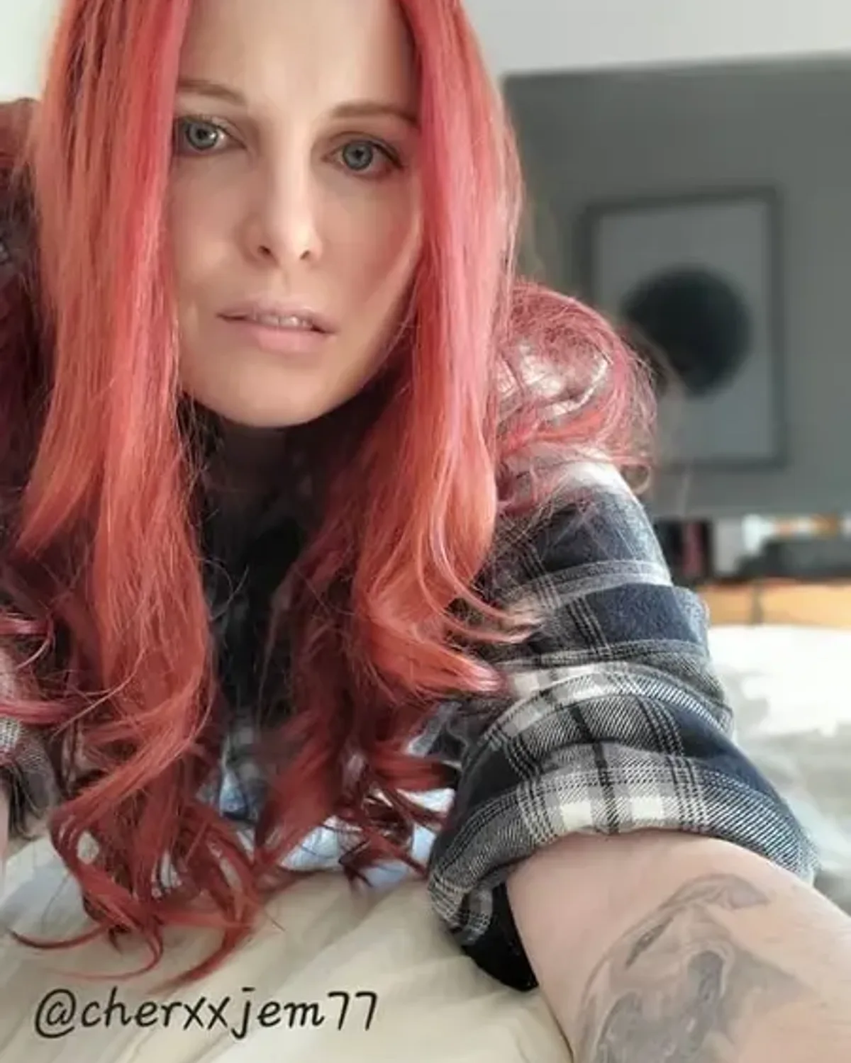 Cherxxjem VIP OnlyFans photo 1