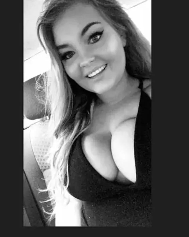 Busty Alison