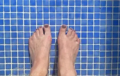 barefootwife