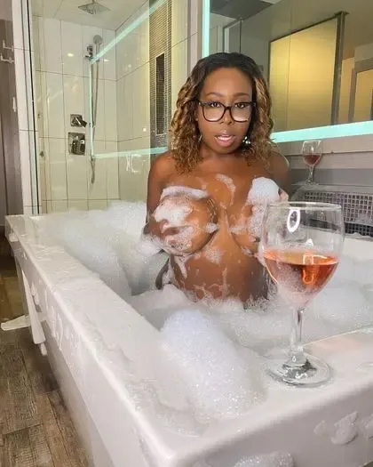 bigtits6999