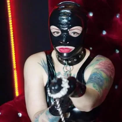 catburtonbdsm