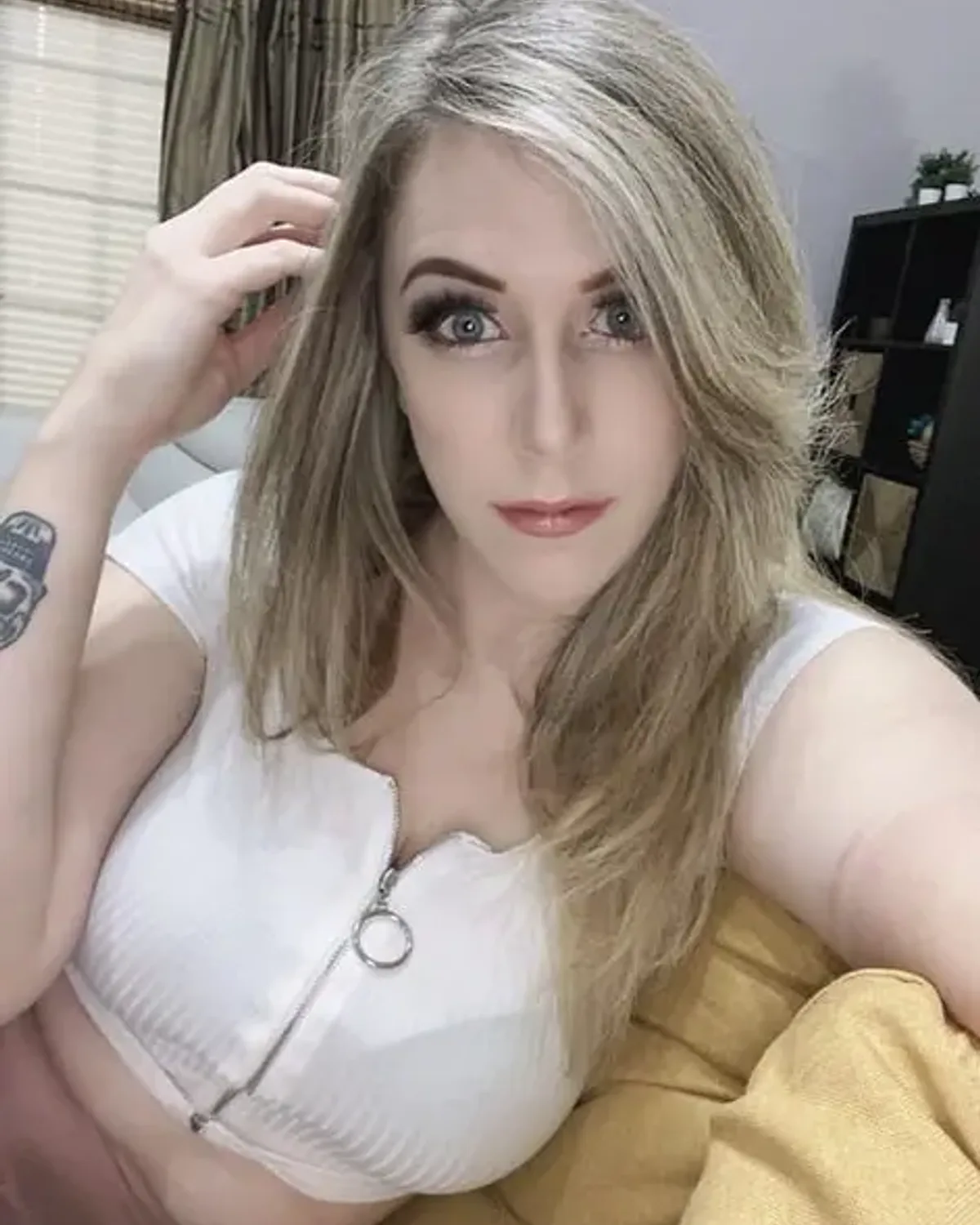 Shelby Paris ๐ฆ OnlyFans photo 1
