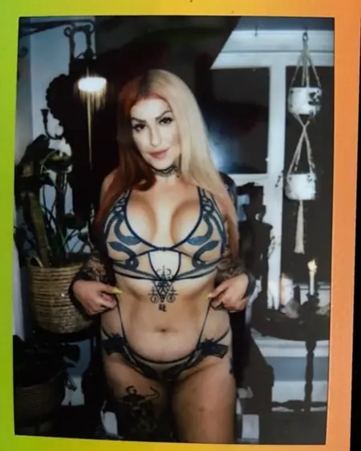 Miss Poison Ivee 🌿💋 OnlyFans photo 1
