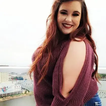 delilahleighcurves