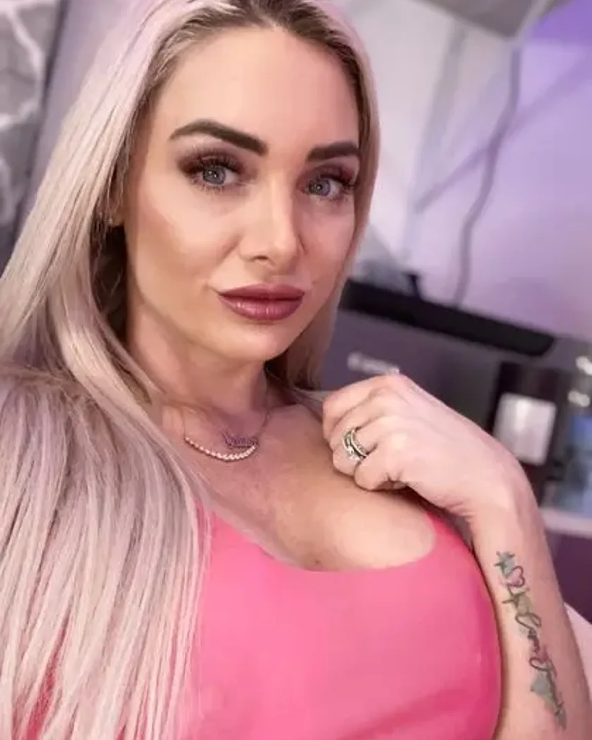 Salina Ford OnlyFans photo 1