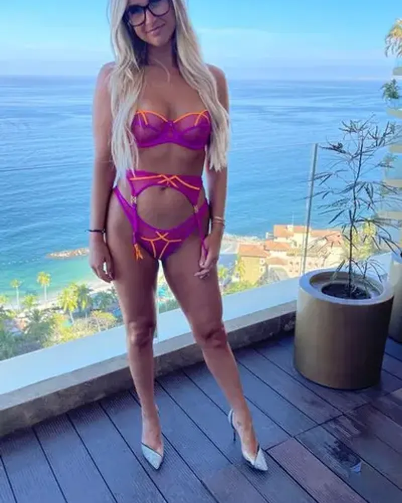 Super Vivi 👅