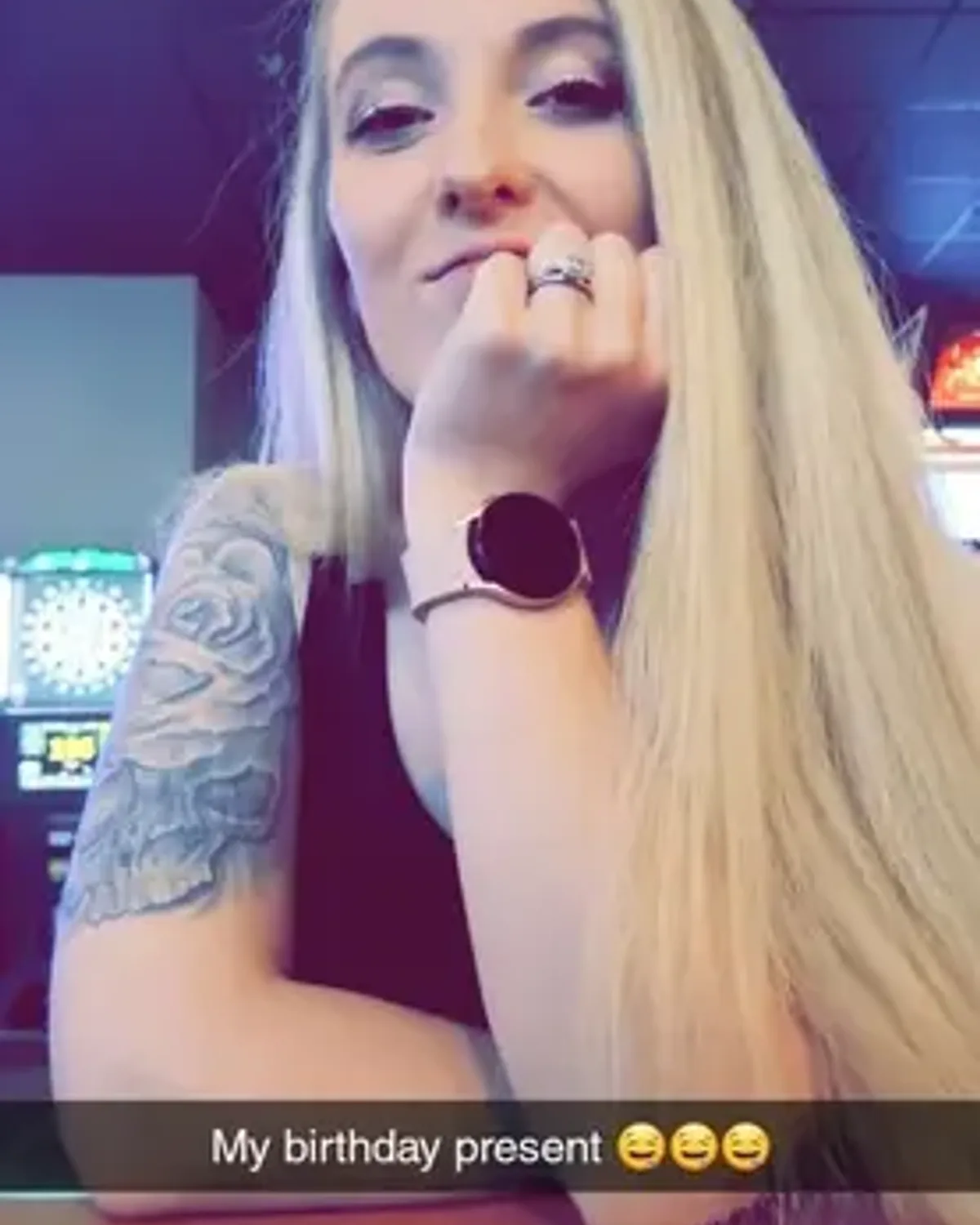 Pawgwifeallison OnlyFans photo 1