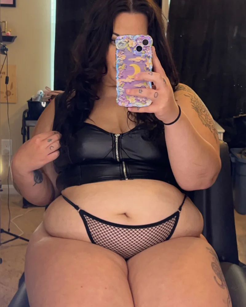 Elara Deville