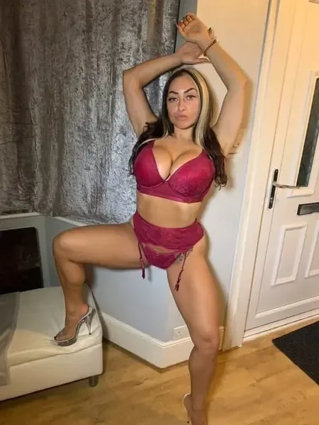 elenajamesfit