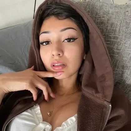 evelyntoes