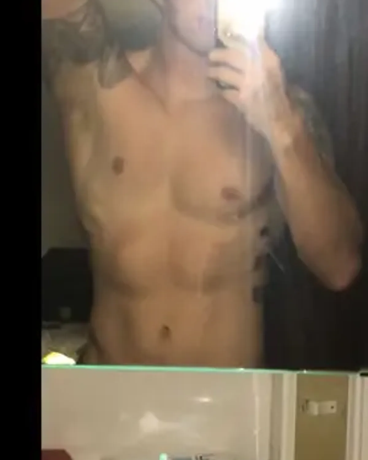 Captain OnlyFans photo 1