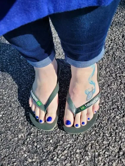 feetandfrills