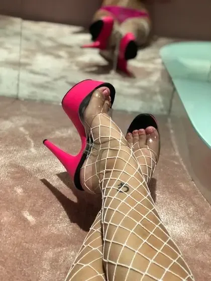 feetbydessie