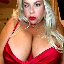 Francis May Canadian Mommy