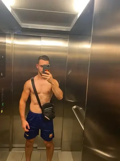 hotfrenchguy9