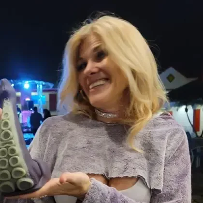 hotwifebubbles