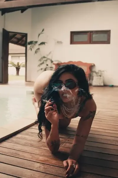 intens3girl2