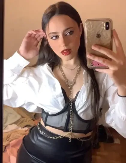 izabella08
