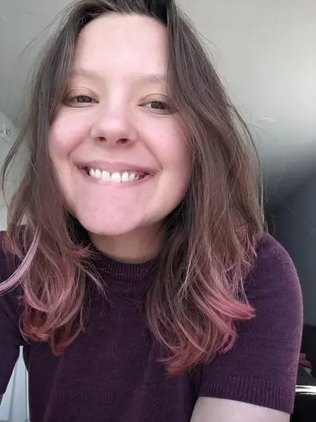 Kali Cox | All Natural Nerdy Girlfriend
