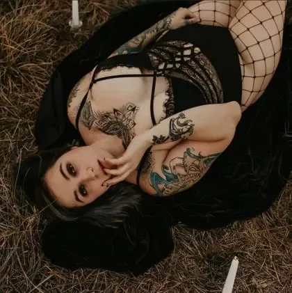 kinkytattedmilf